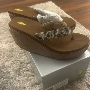 Women’s Wedge Sandle
